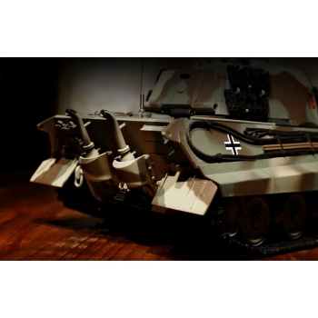 Ferngesteuerter Panzer ASG/IR/Sound/Rauch 1:16 Deutscher Königstiger Henschel RTR 2,4Ghz - Heng Long 3888A-1U (S)